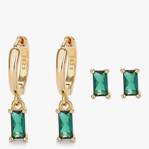 Elegant Gold and Green Earrings Set